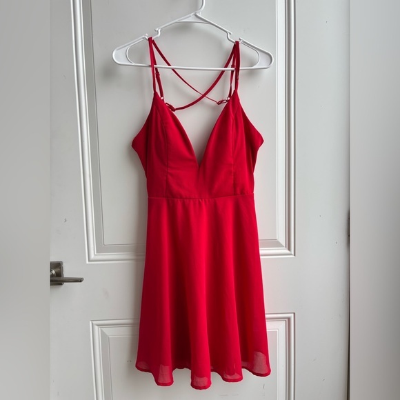 Charlotte Russe Dresses & Skirts - Charlotte Russe | The red Plunge | mini dress M